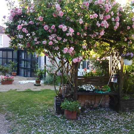 La Rosaliere Bed and Breakfast Chabournay Eksteriør billede
