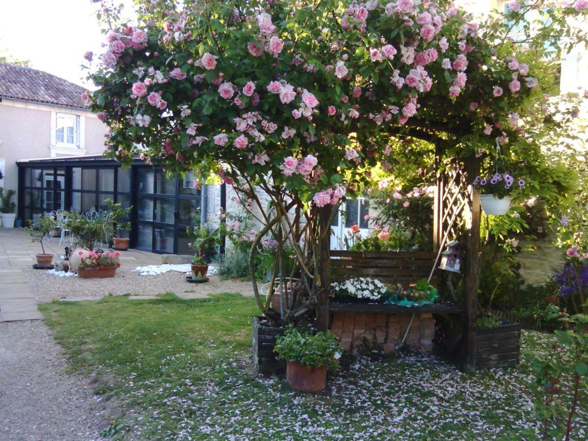 La Rosaliere Bed and Breakfast Chabournay Eksteriør billede